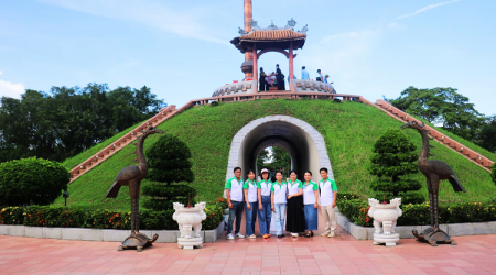 HOẠT ĐỘNG ĐOÀN THỂ